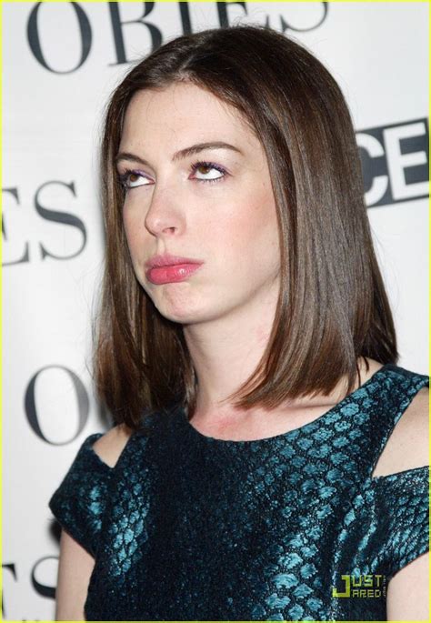 anne hathaway funny face.